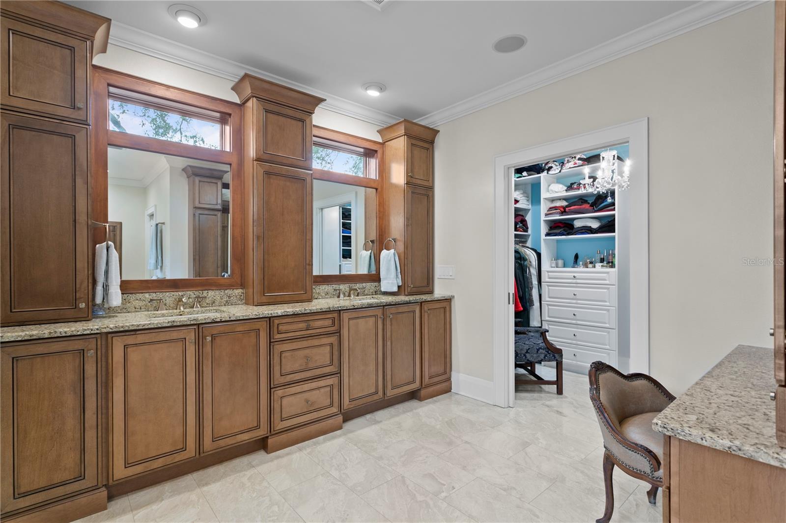 NEW SUBURB BEAUTIFUL - Residential