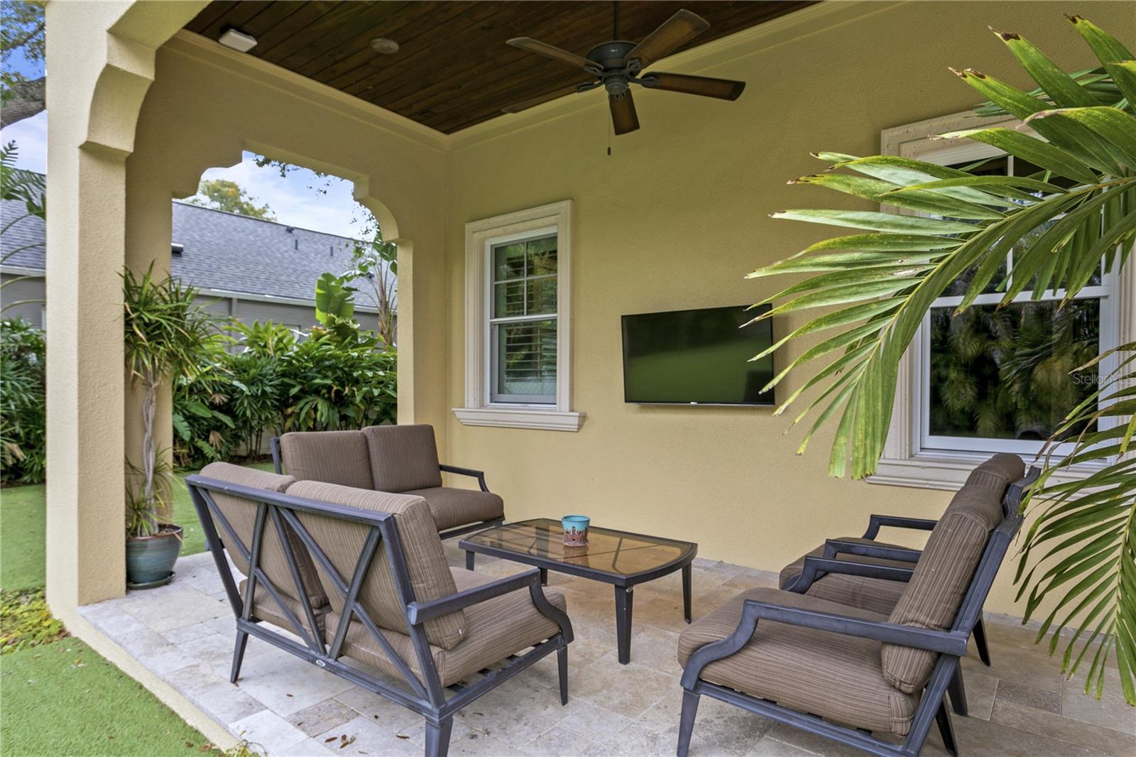 NEW SUBURB BEAUTIFUL - Residential