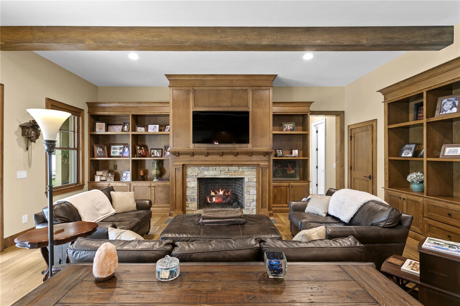 NEW SUBURB BEAUTIFUL - Residential