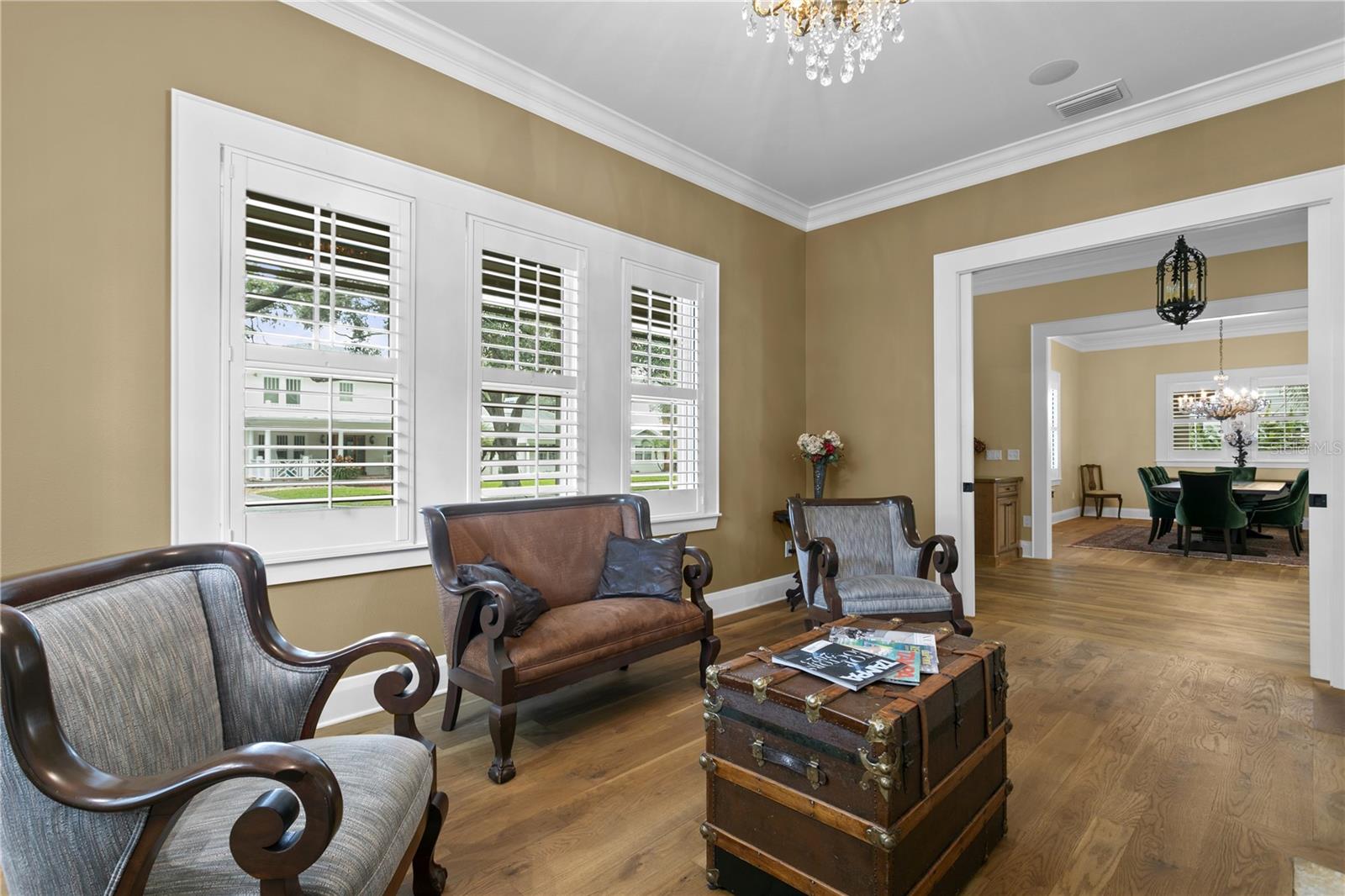 NEW SUBURB BEAUTIFUL - Residential