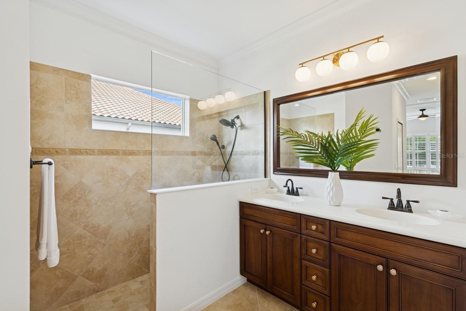 COUNTRY CLUB EAST AT LAKEWD RNCH OO1&2 - Residential