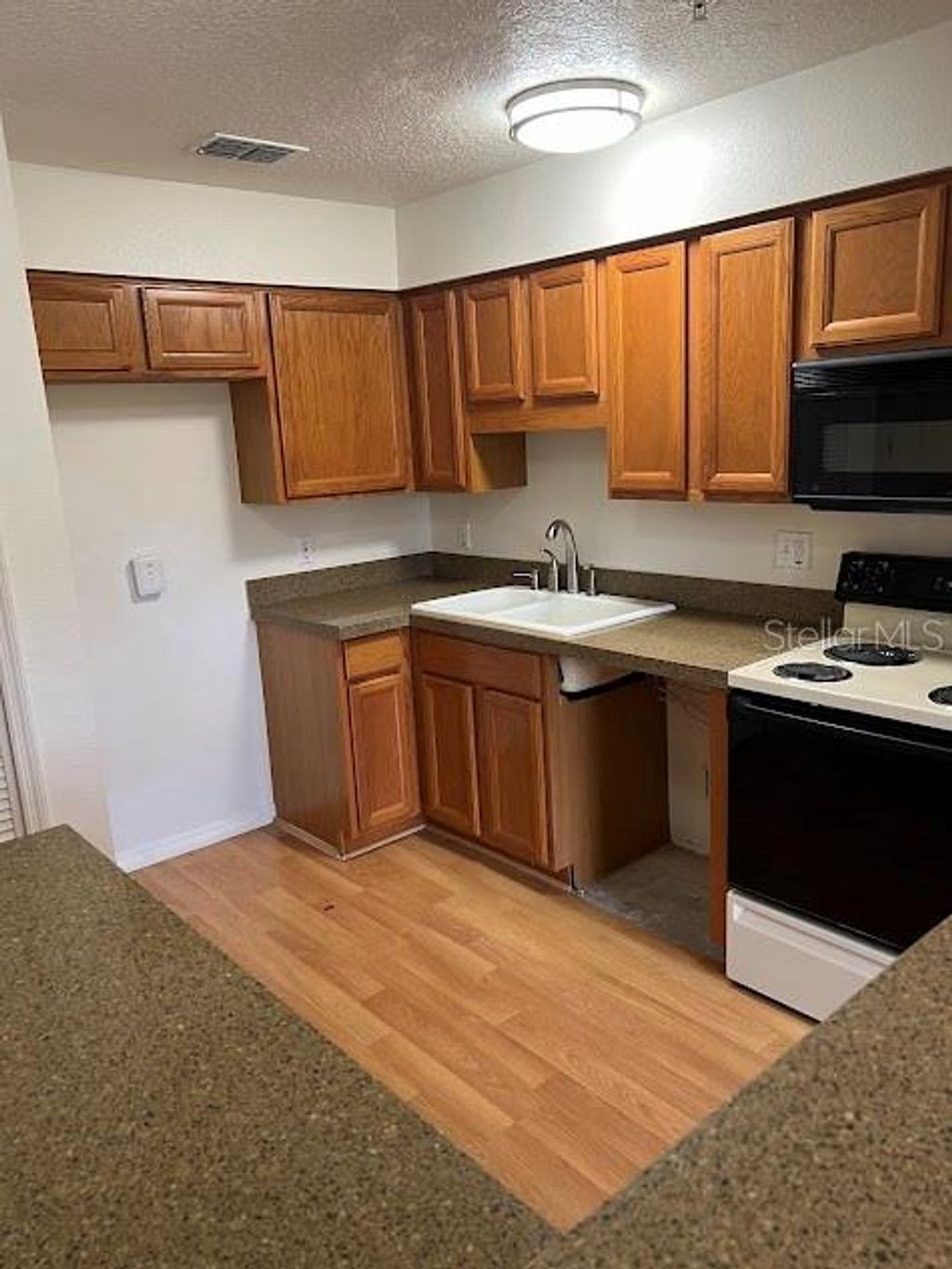 Photo of 920 Loch Carron #16, Apopka, FL 32712 (MLS # G5103170)