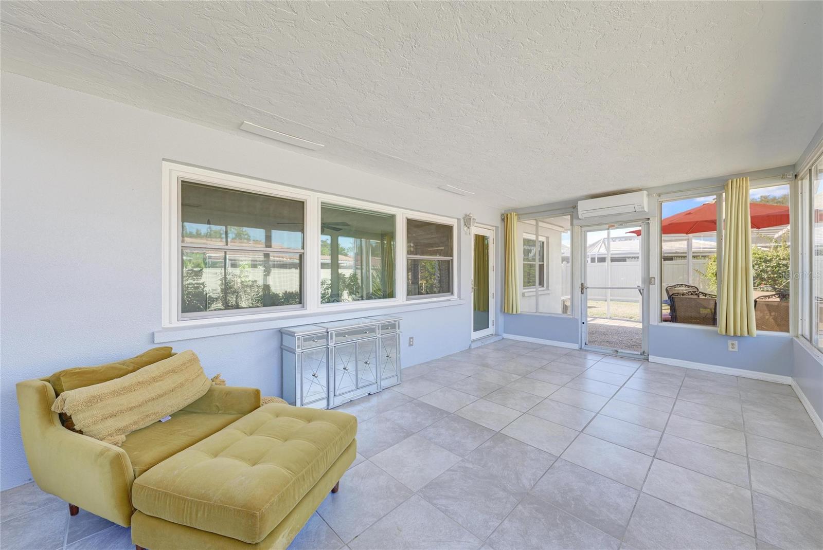 VILLAGE GREEN CLUB ESTATES - Residential