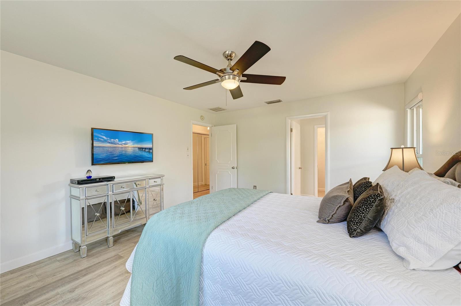 VILLAGE GREEN CLUB ESTATES - Residential