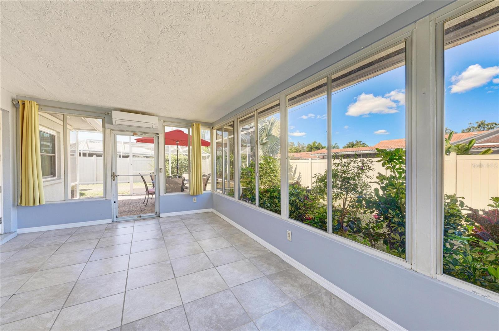 VILLAGE GREEN CLUB ESTATES - Residential