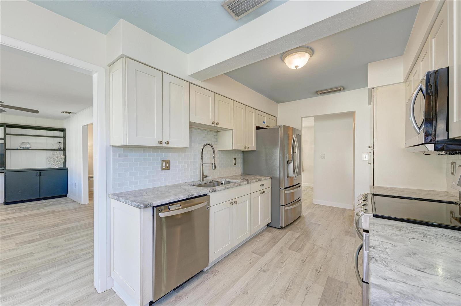 VILLAGE GREEN CLUB ESTATES - Residential