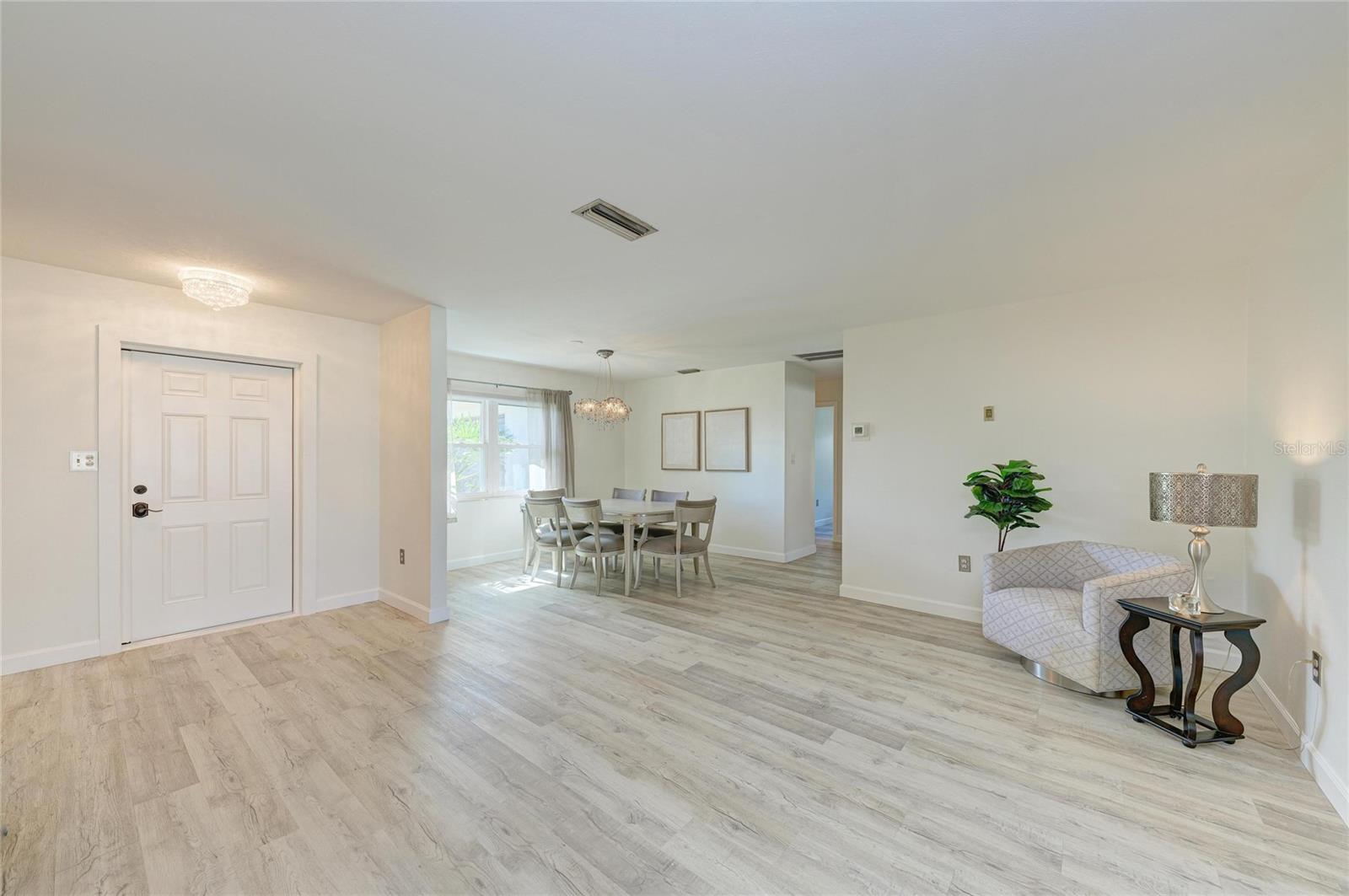 VILLAGE GREEN CLUB ESTATES - Residential