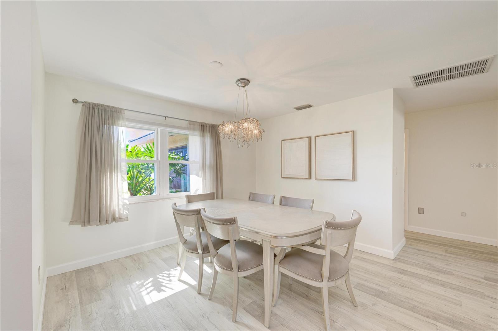 VILLAGE GREEN CLUB ESTATES - Residential