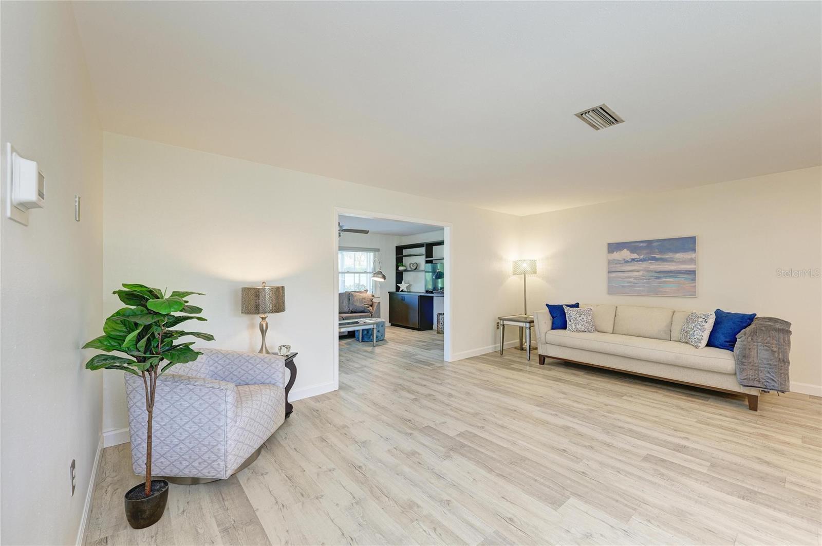 VILLAGE GREEN CLUB ESTATES - Residential