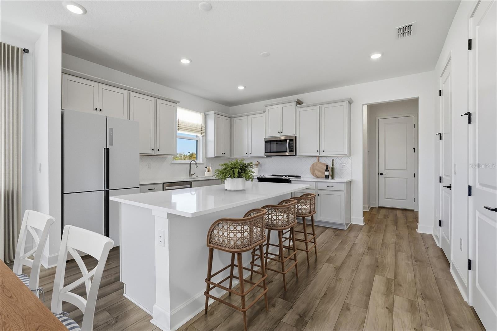 2015 AMELIA BAY PLACE