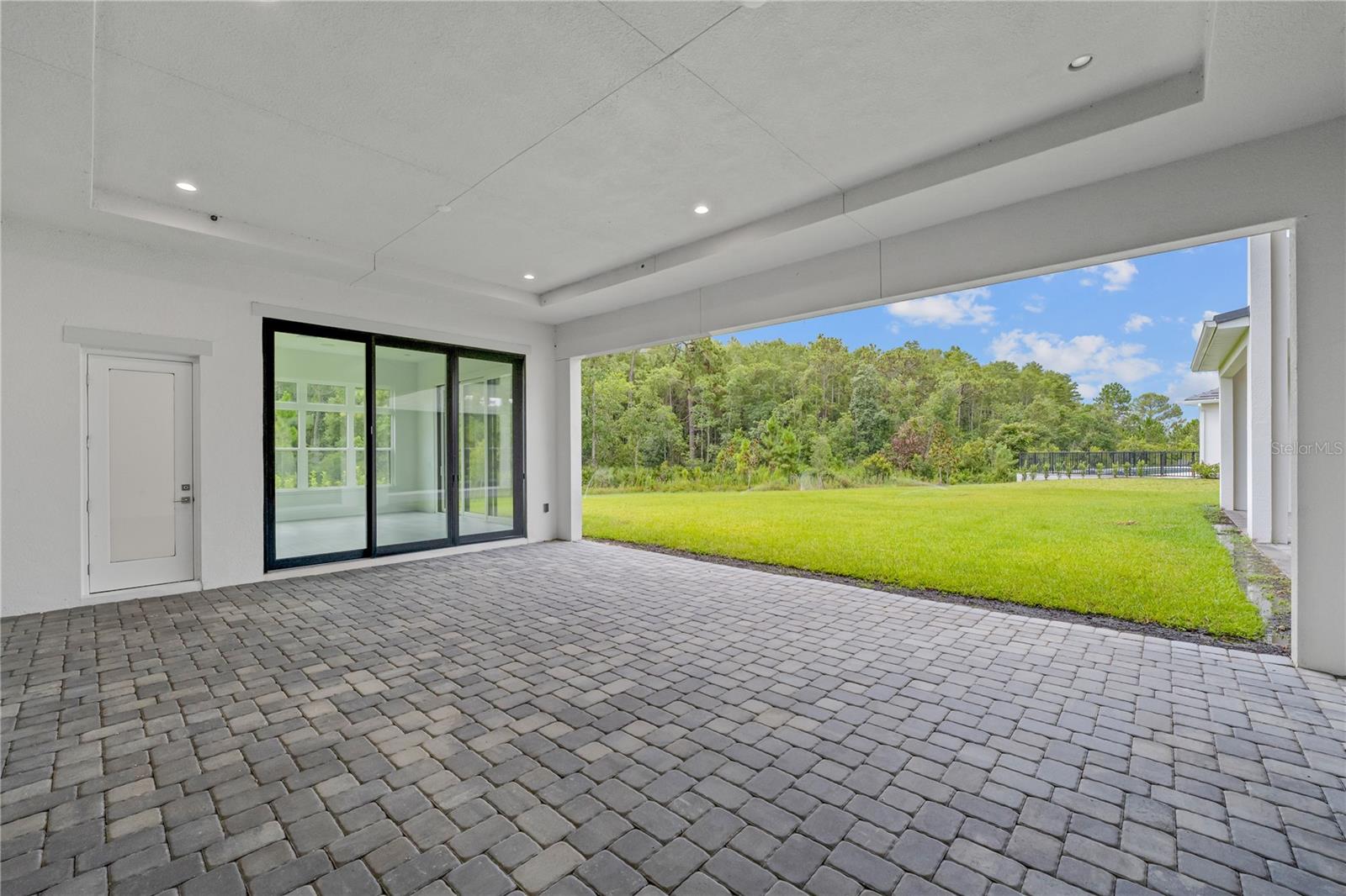 LAUREL POINTE PH 2 - Residential