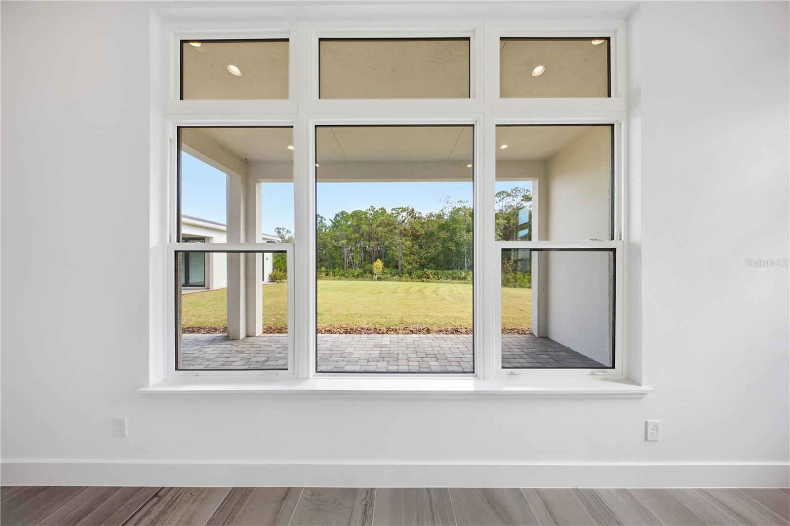 LAUREL POINTE PH 2 - Residential