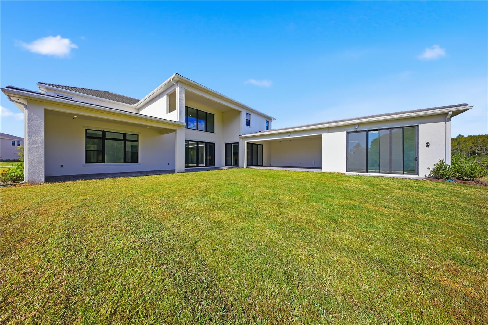 LAUREL POINTE PH 2 - Residential