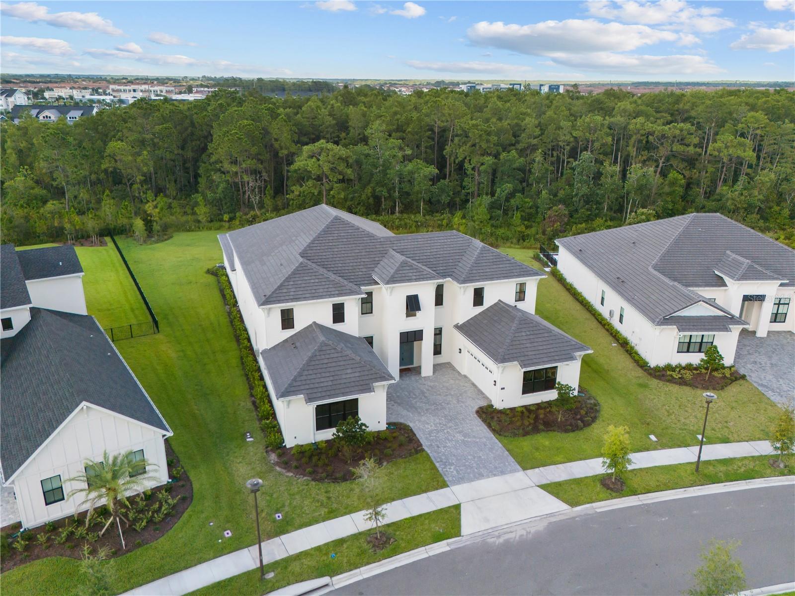 LAUREL POINTE PH 2 - Residential