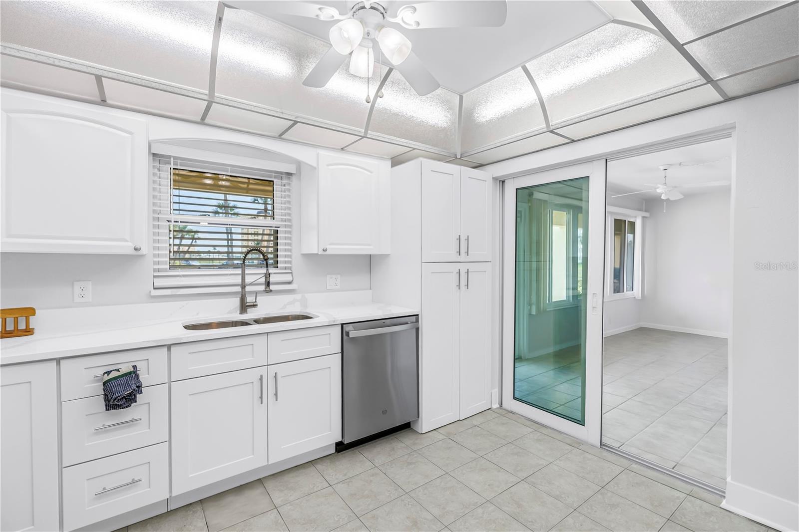 JEFFERSON HOUSE THE CONDO - Residential