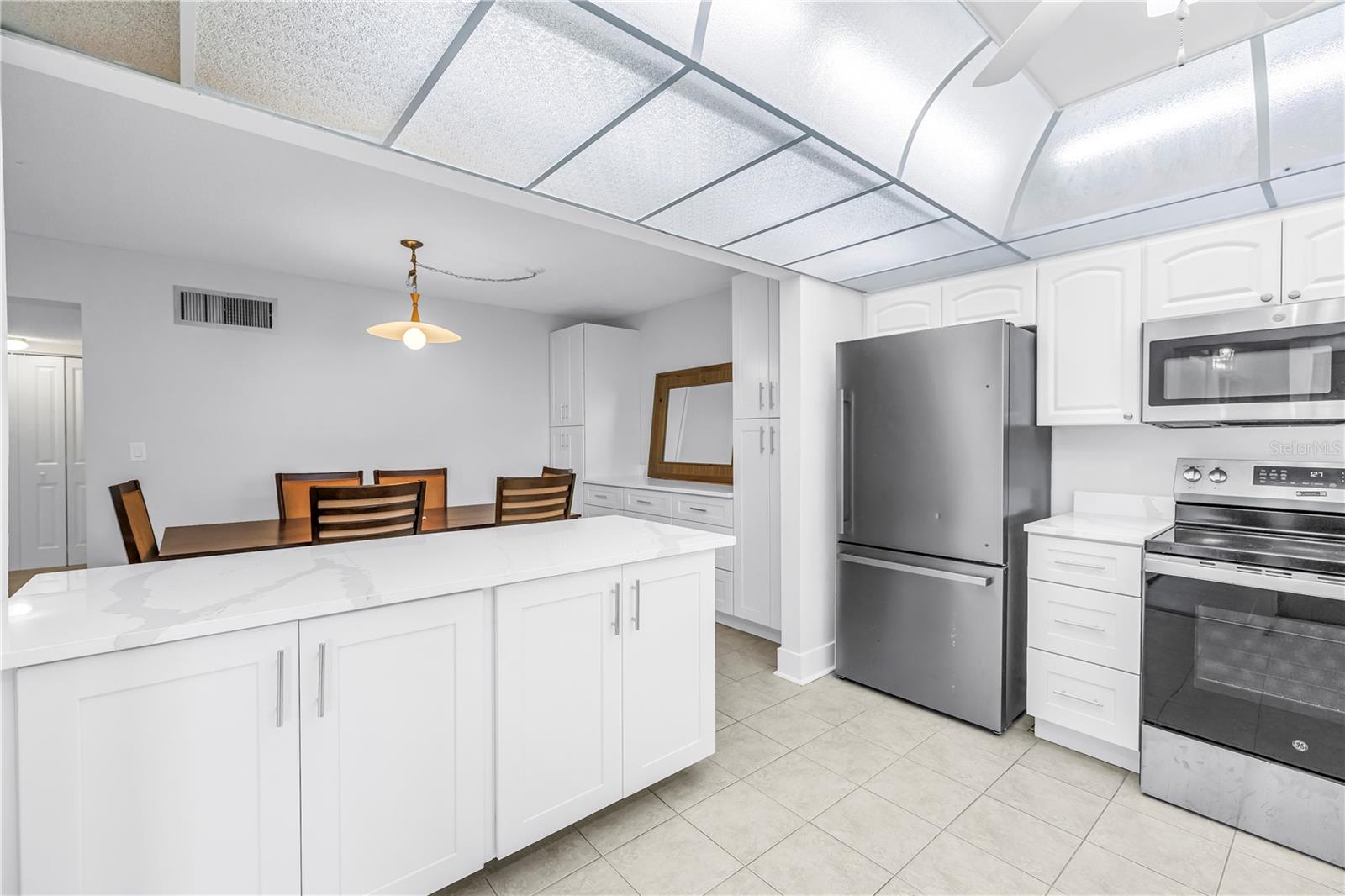 JEFFERSON HOUSE THE CONDO - Residential