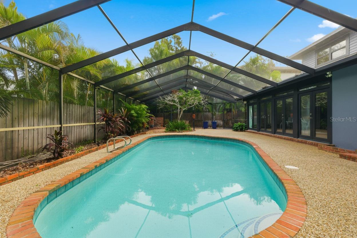 SUNSET CAMP - Residential