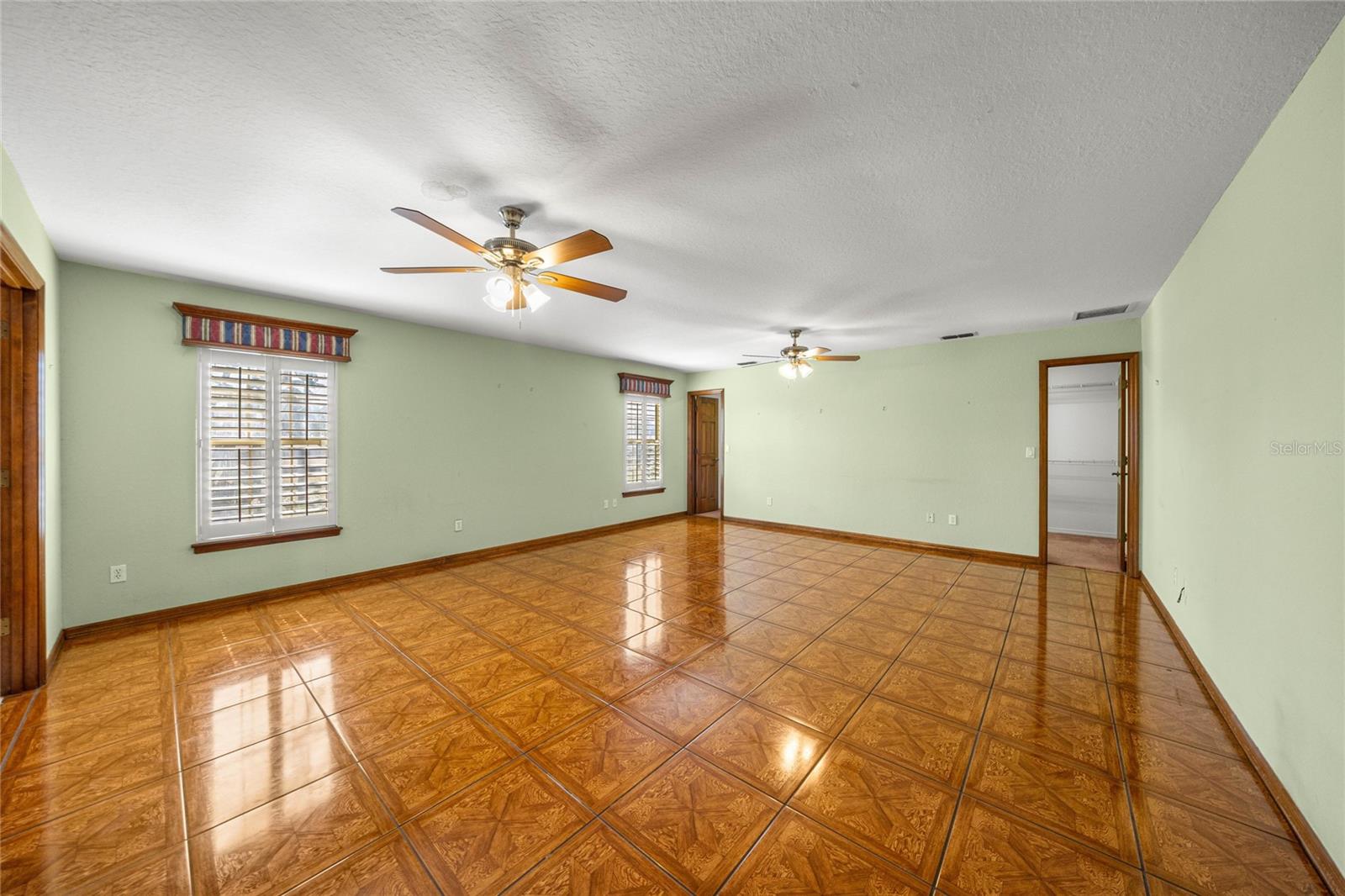 THE MEADOW LANDS - Residential