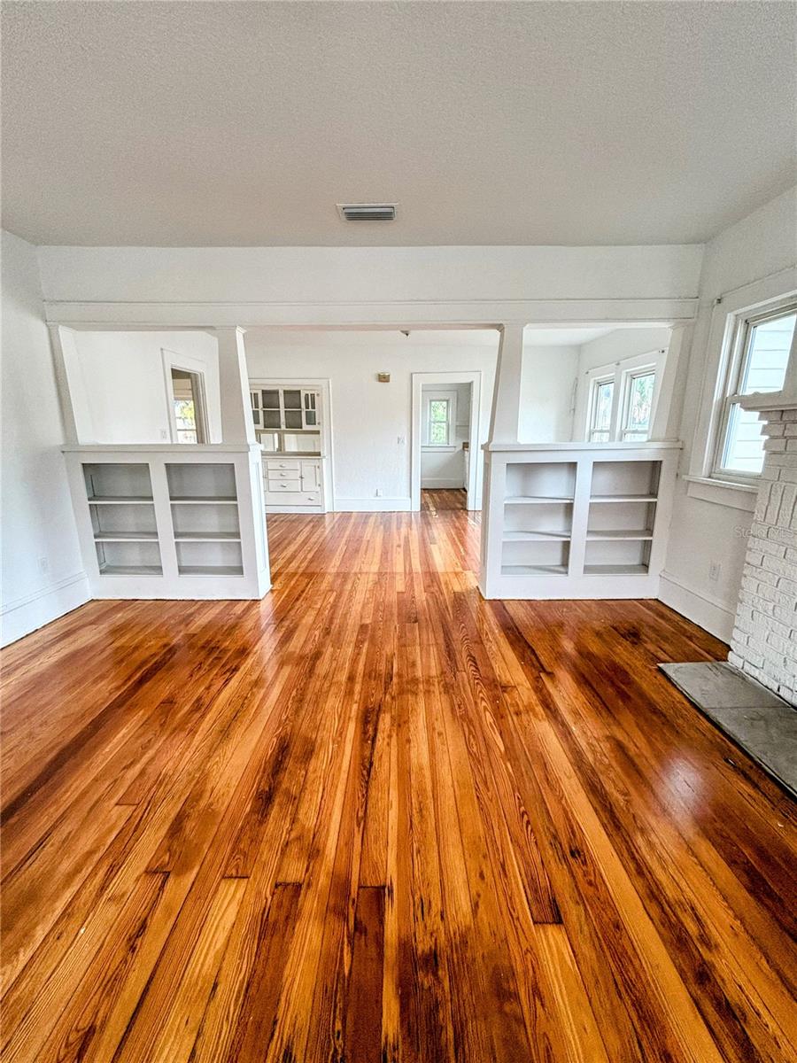 CONNORS NEW SMYRNA - Commercial Sale