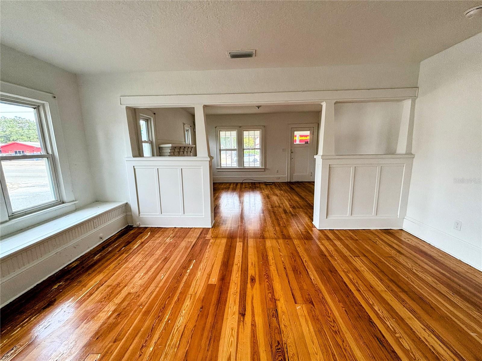 CONNORS NEW SMYRNA - Commercial Sale