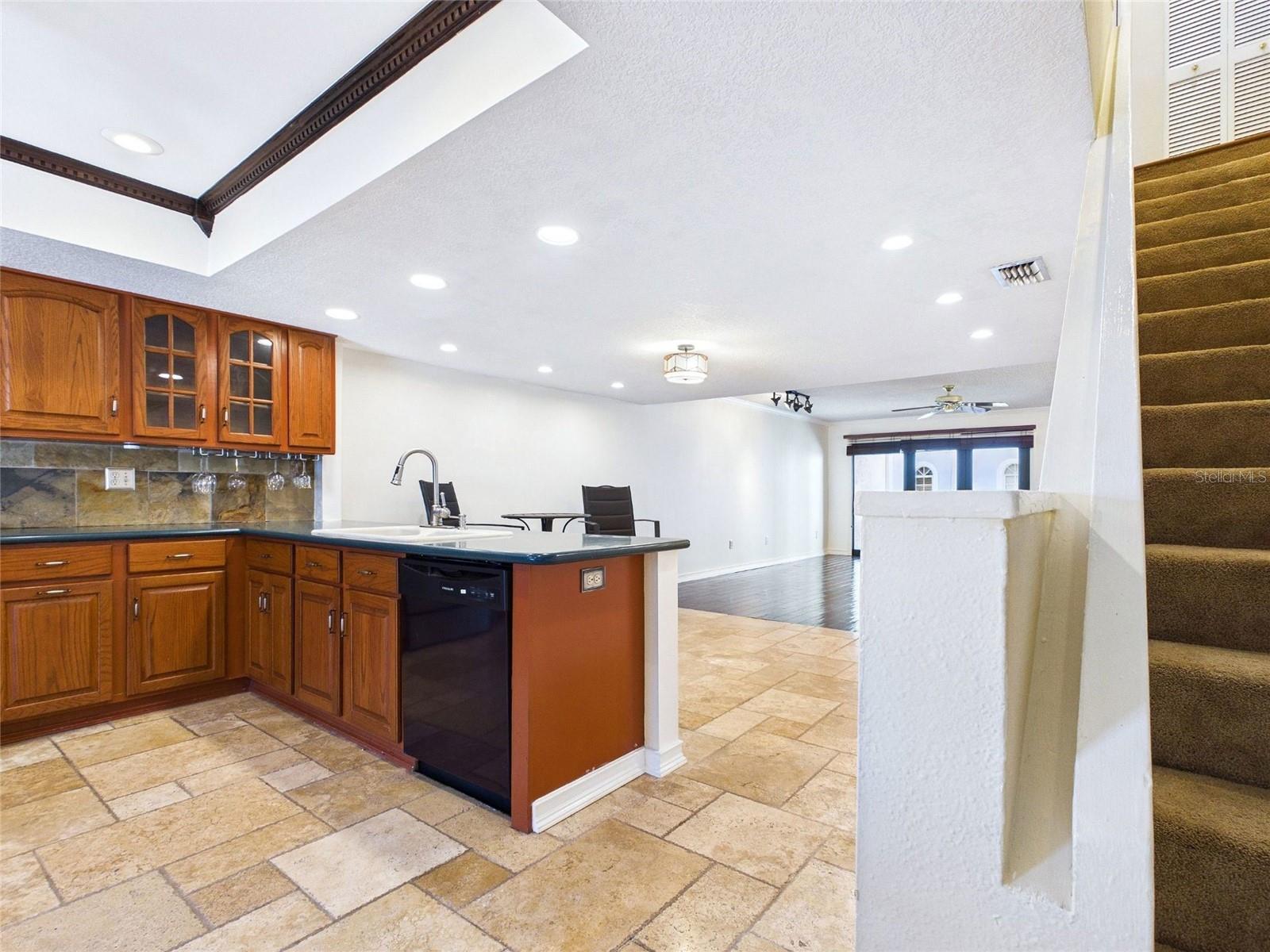 BAYWAY CONDO PH ONE - Residential
