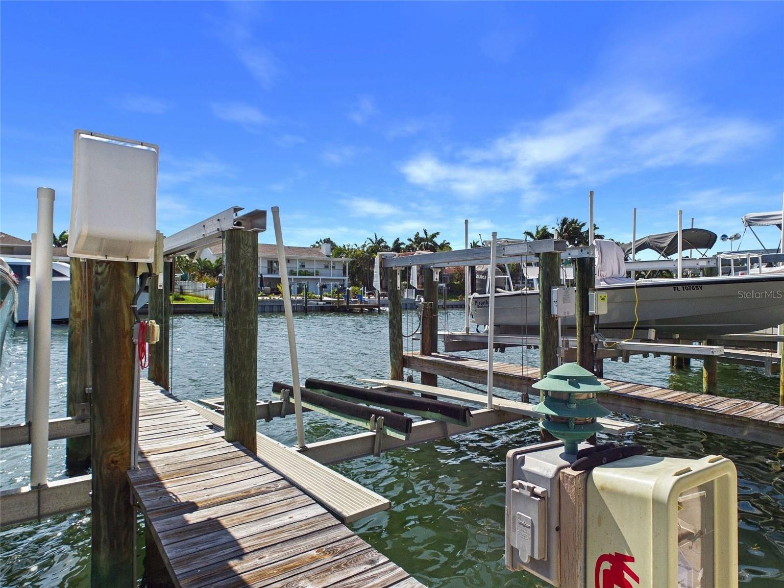 BAYWAY CONDO PH ONE - Residential