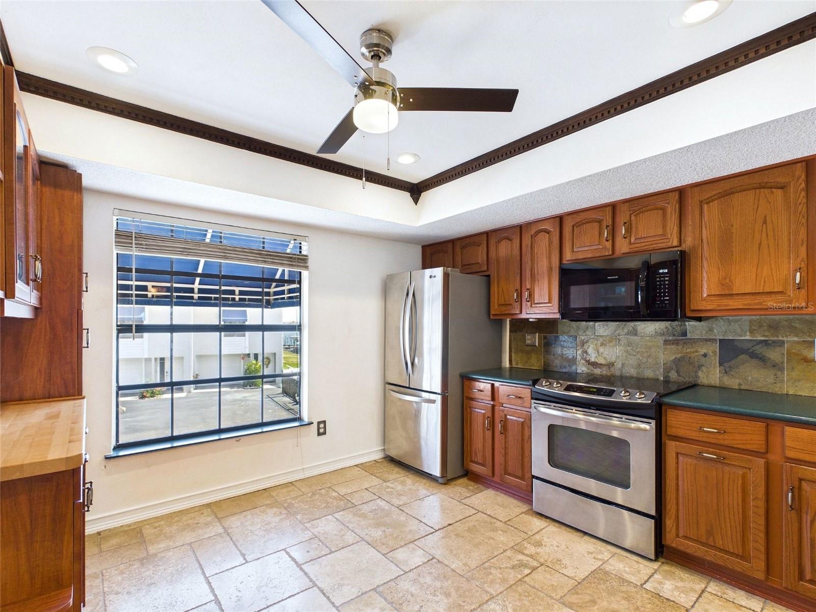 BAYWAY CONDO PH ONE - Residential