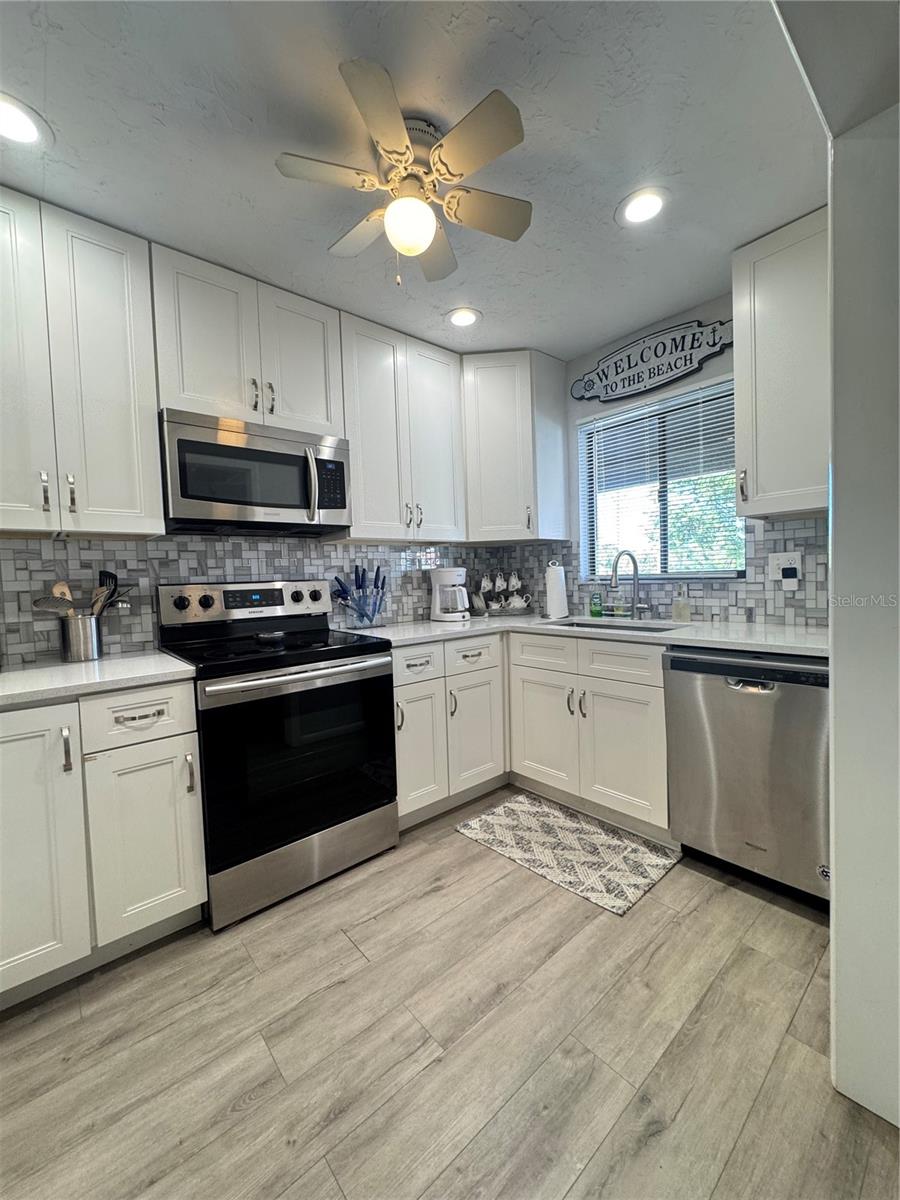 CASTEL DEL MARE - Residential Lease