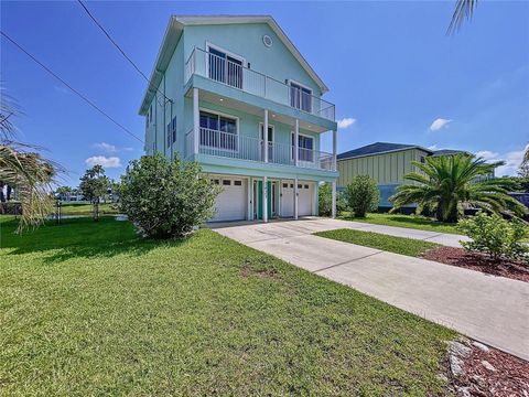 A home in HERNANDO BEACH