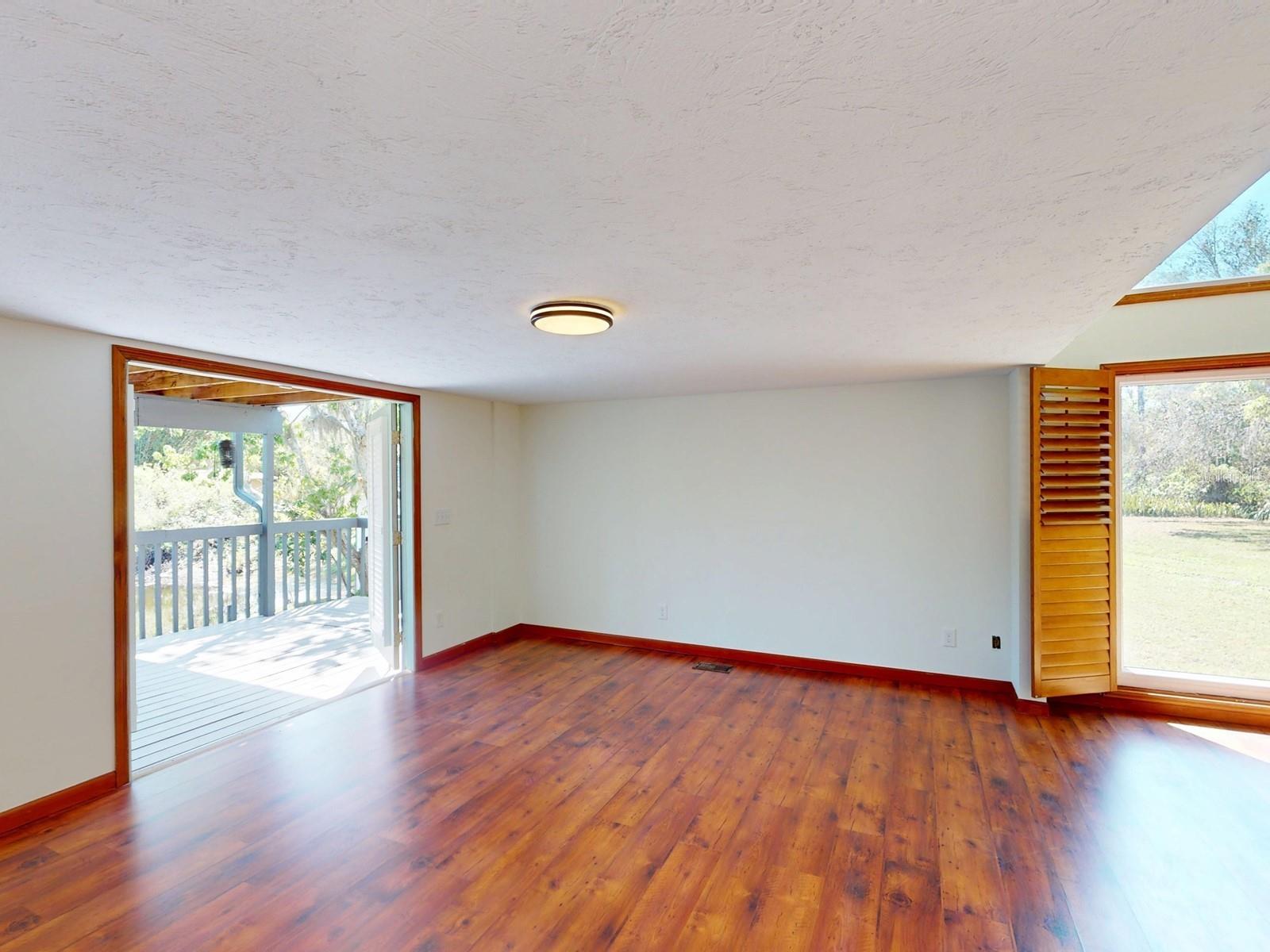 MAUS ACRES - Residential