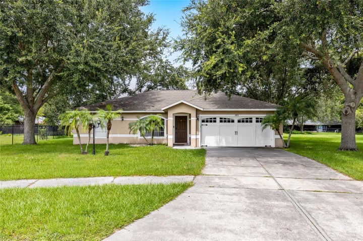 Photo 1 of 34 — 2472 PINE CHASE CIRCLE, ST CLOUD, FL 34769
