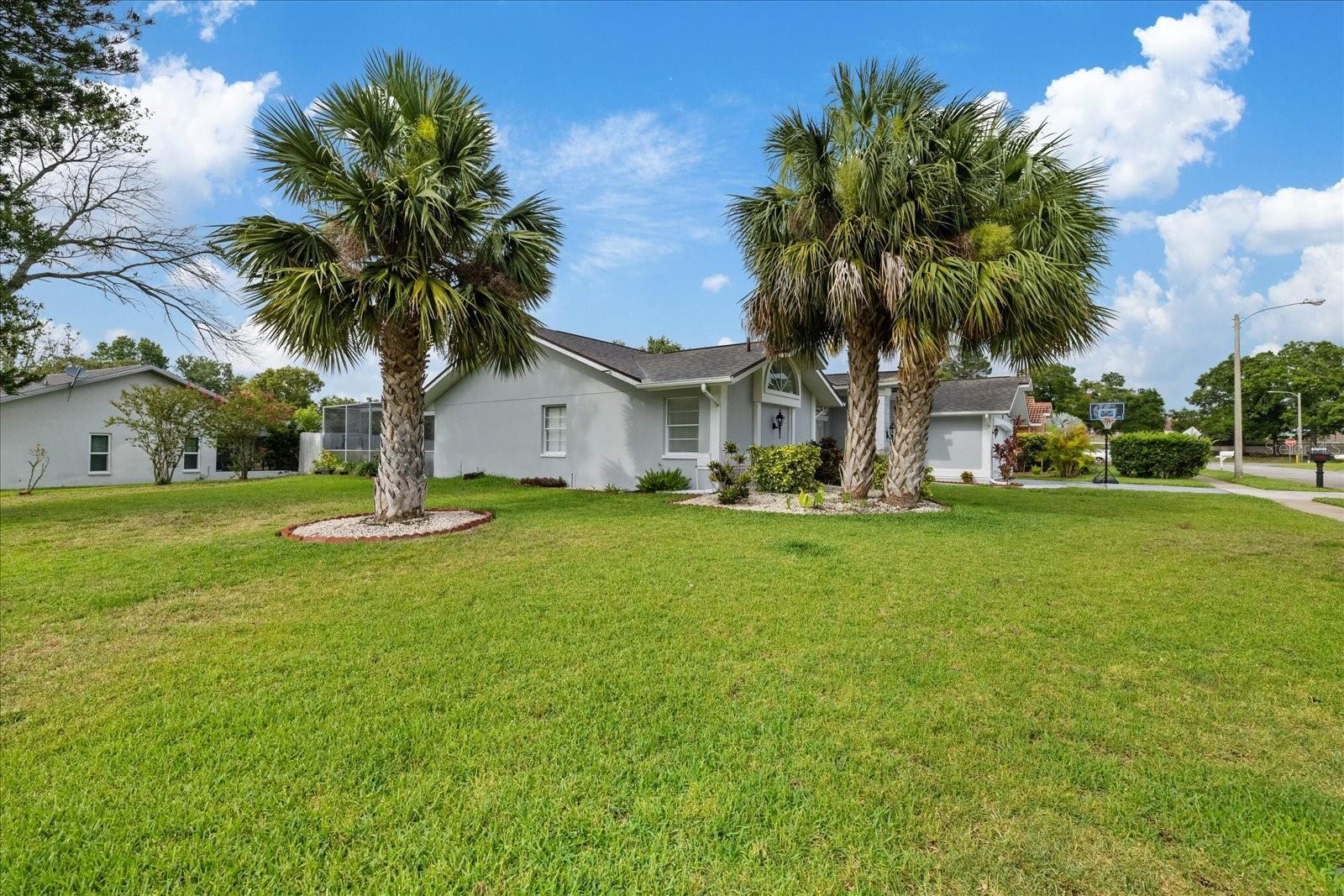 13528 WOODSIDE DRIVE