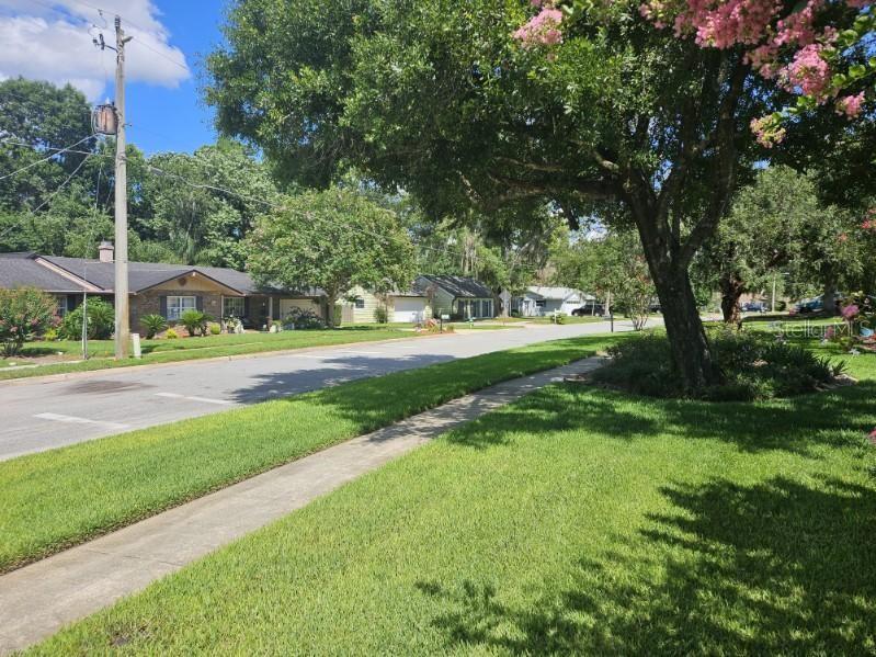 Photo of 120 Larkwood Drive, Sanford, FL 32771 (MLS # O6431571)