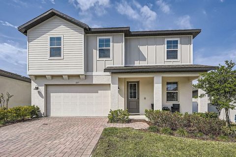 Photo of 2277 Crossbow Street, Clermont, FL 34715 (MLS # O6291660)