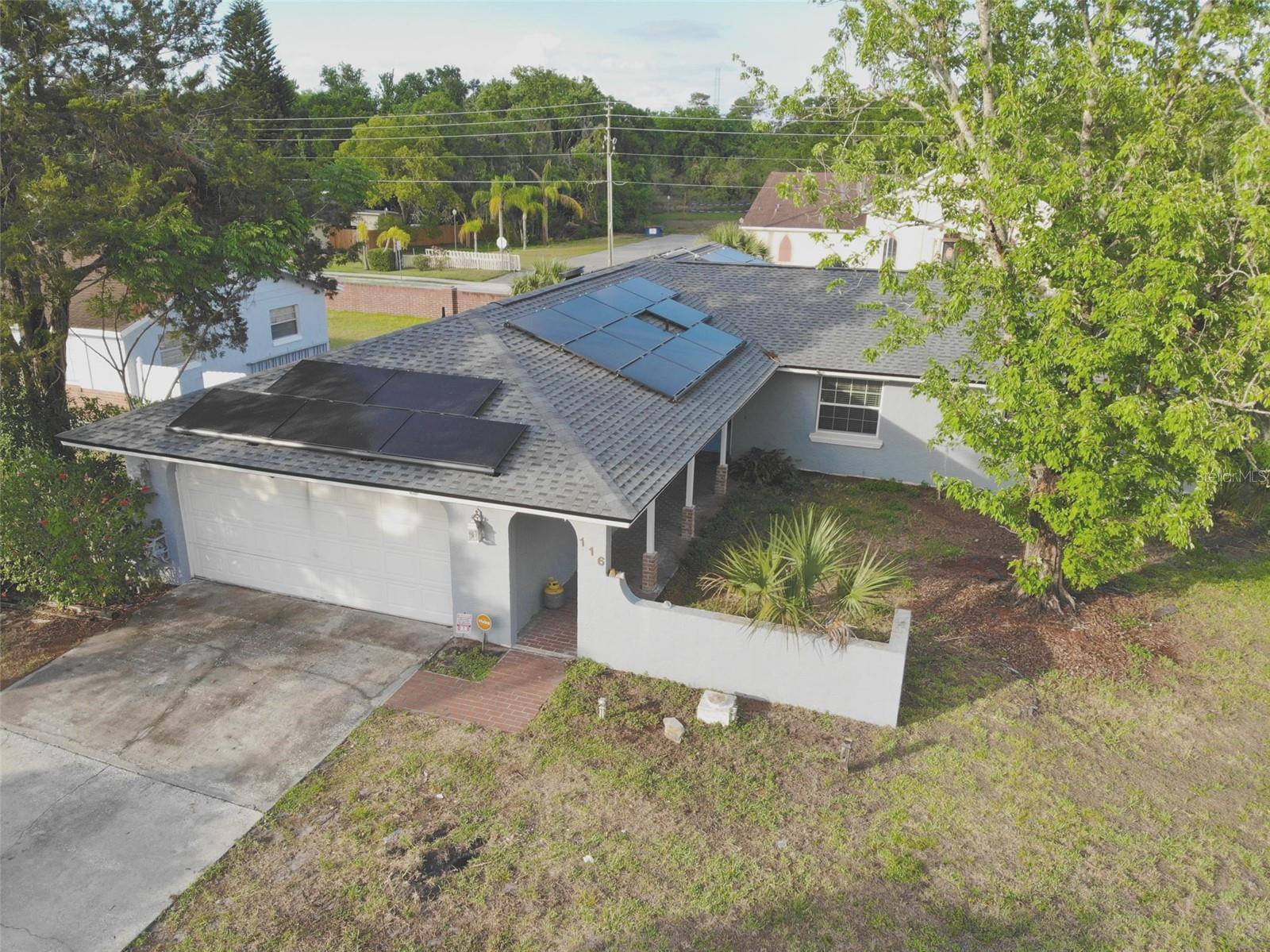 ***Back on the market!*** and with an ***improved price!***Solar panels paid off***
This property is a true gem, a diamond in the rough. With its prime location in one of Longwood's most sought-after neighborhoods, this beautiful home is the perfect place to call your own. The property feature 4 bedrooms and 2 bathrooms and a pool. Its feels much more spacious than whats on paper. Outside, the property is just as impressive, with a large backyard that's perfect for entertaining or simply relaxing in the sun. Whether you're hosting a BBQ with friends or enjoying a quiet evening at home, this backyard is the perfect place to unwind and enjoy the beautiful Florida weather. Newer roof (2022) and solar panels installed to lower your electric bill. Newer appliances and hot water heater. Located just minutes from shopping, dining, and the public park, this property offers the perfect balance of tranquility and convenience.