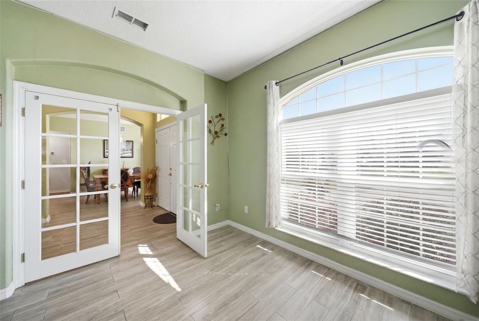 GLADES/SYLVAN LAKE PH 02 - Residential