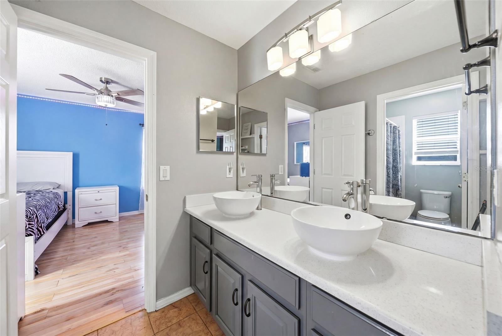 GLADES/SYLVAN LAKE PH 02 - Residential