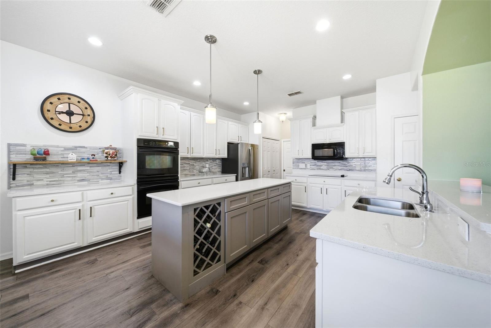 2614 GRAPEVINE CREST