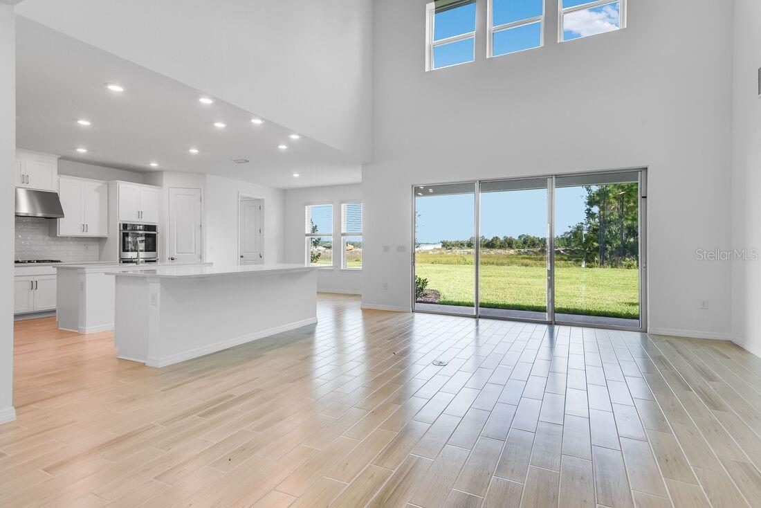 673 JUNONIA BOULEVARD