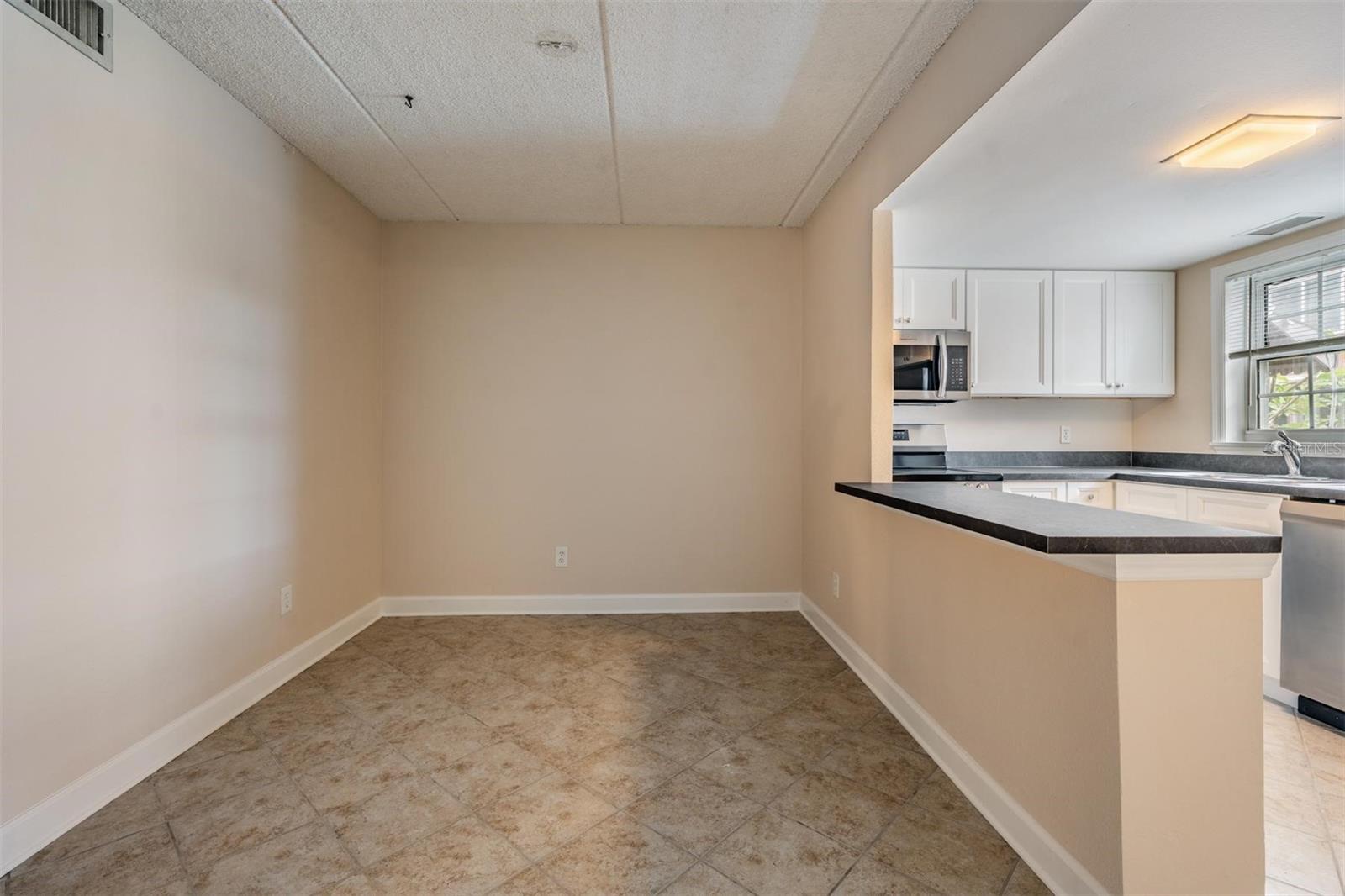 JAMESTOWN CONDO - Residential