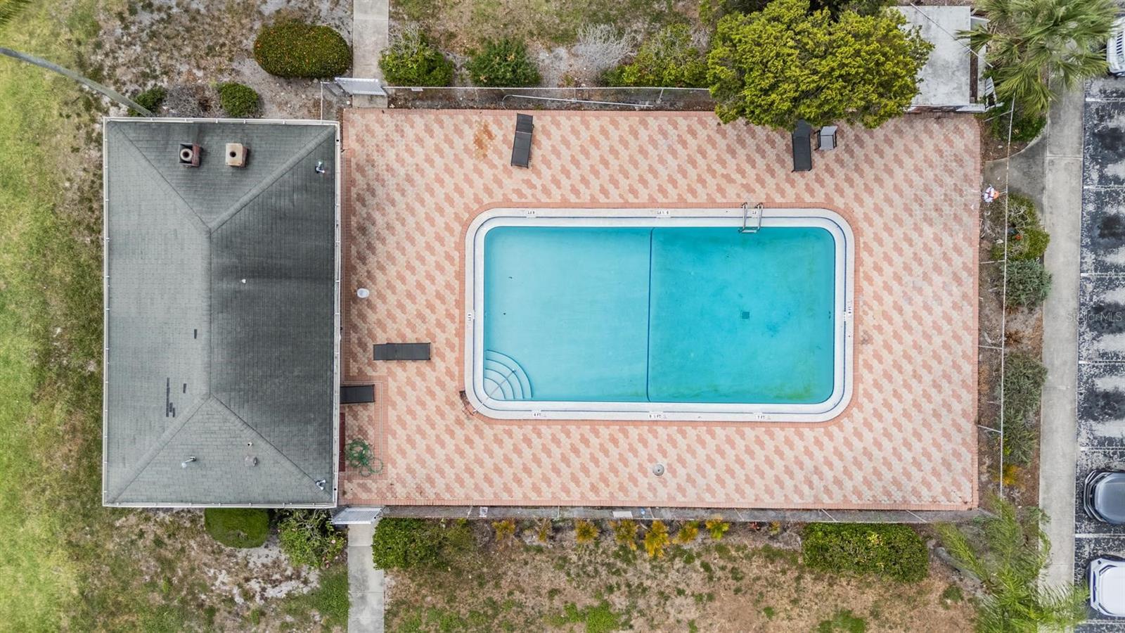 JAMESTOWN CONDO - Residential