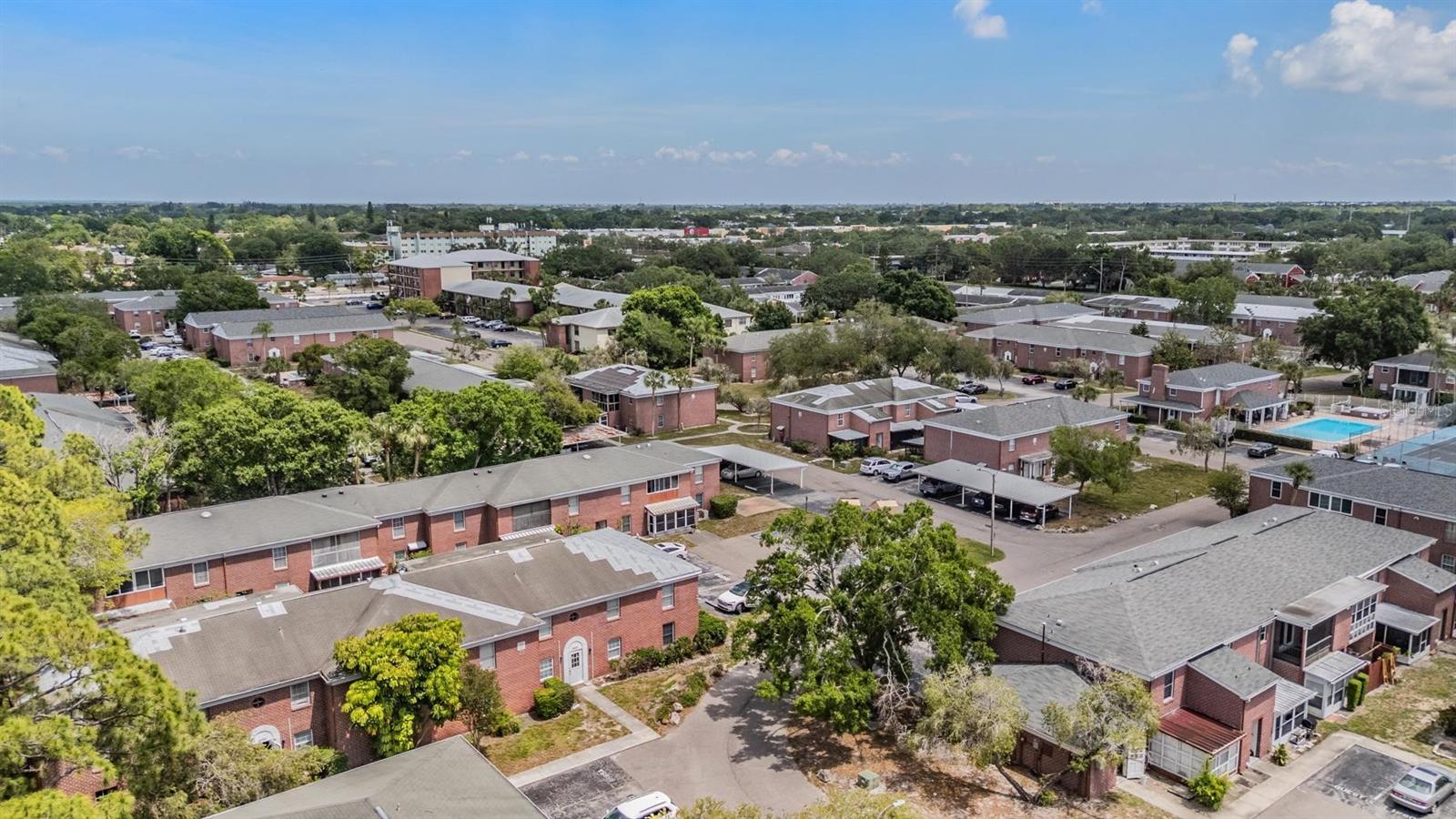 JAMESTOWN CONDO - Residential