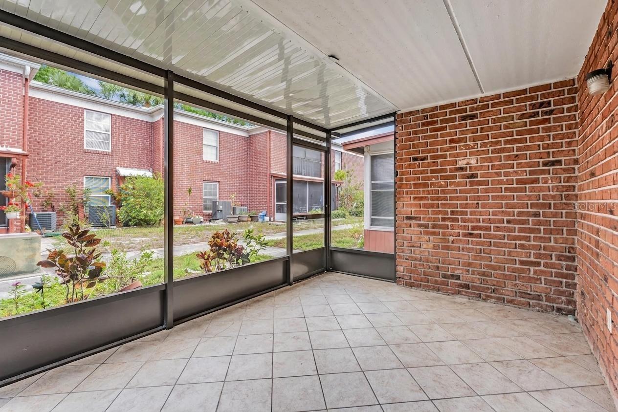 JAMESTOWN CONDO - Residential