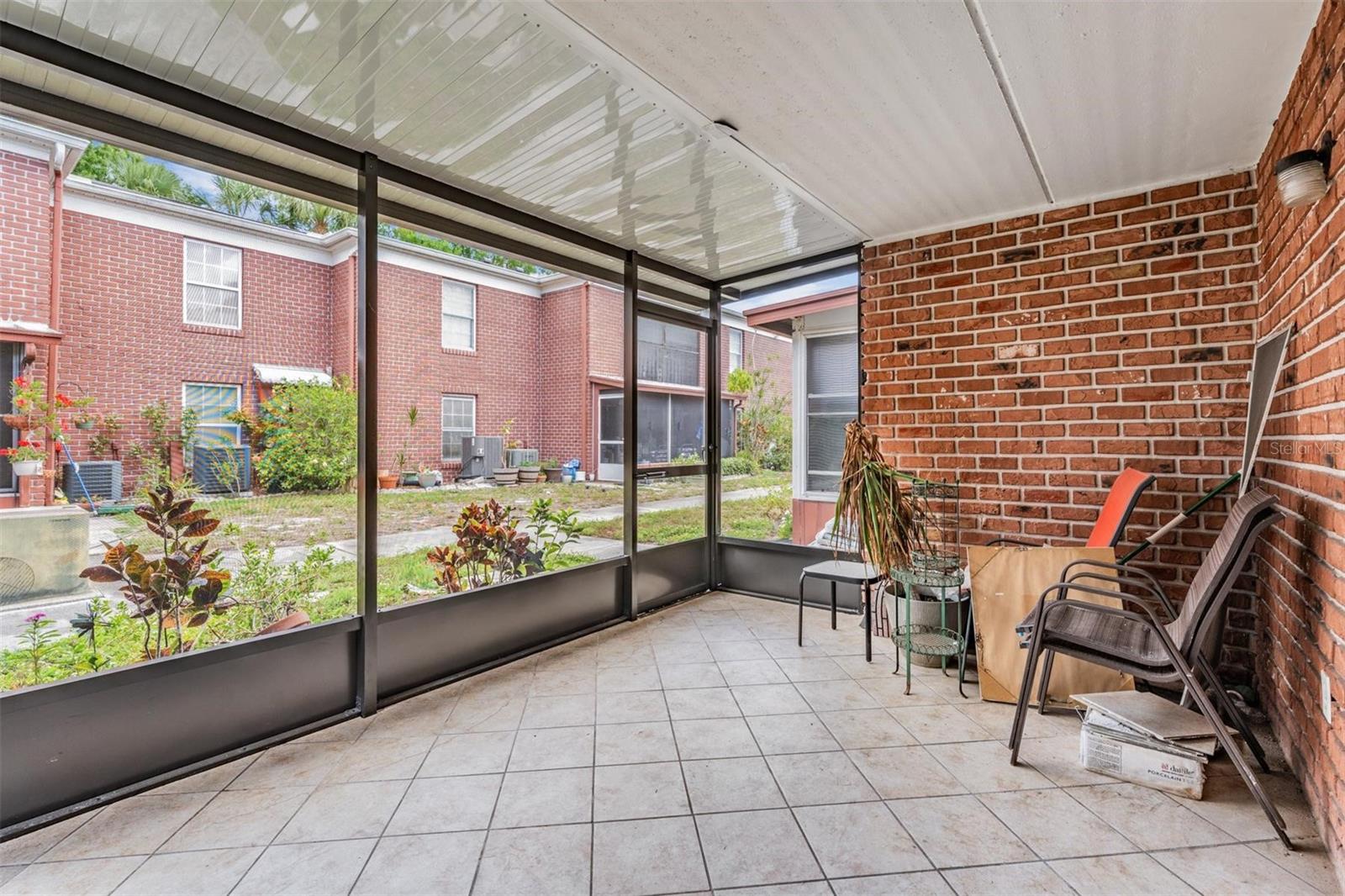 JAMESTOWN CONDO - Residential