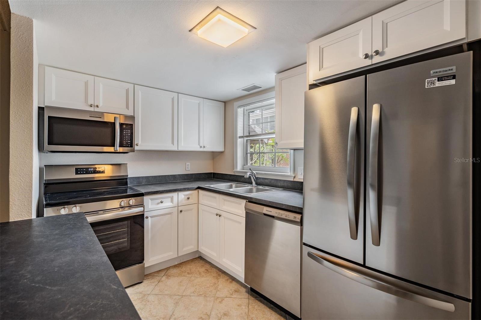 JAMESTOWN CONDO - Residential