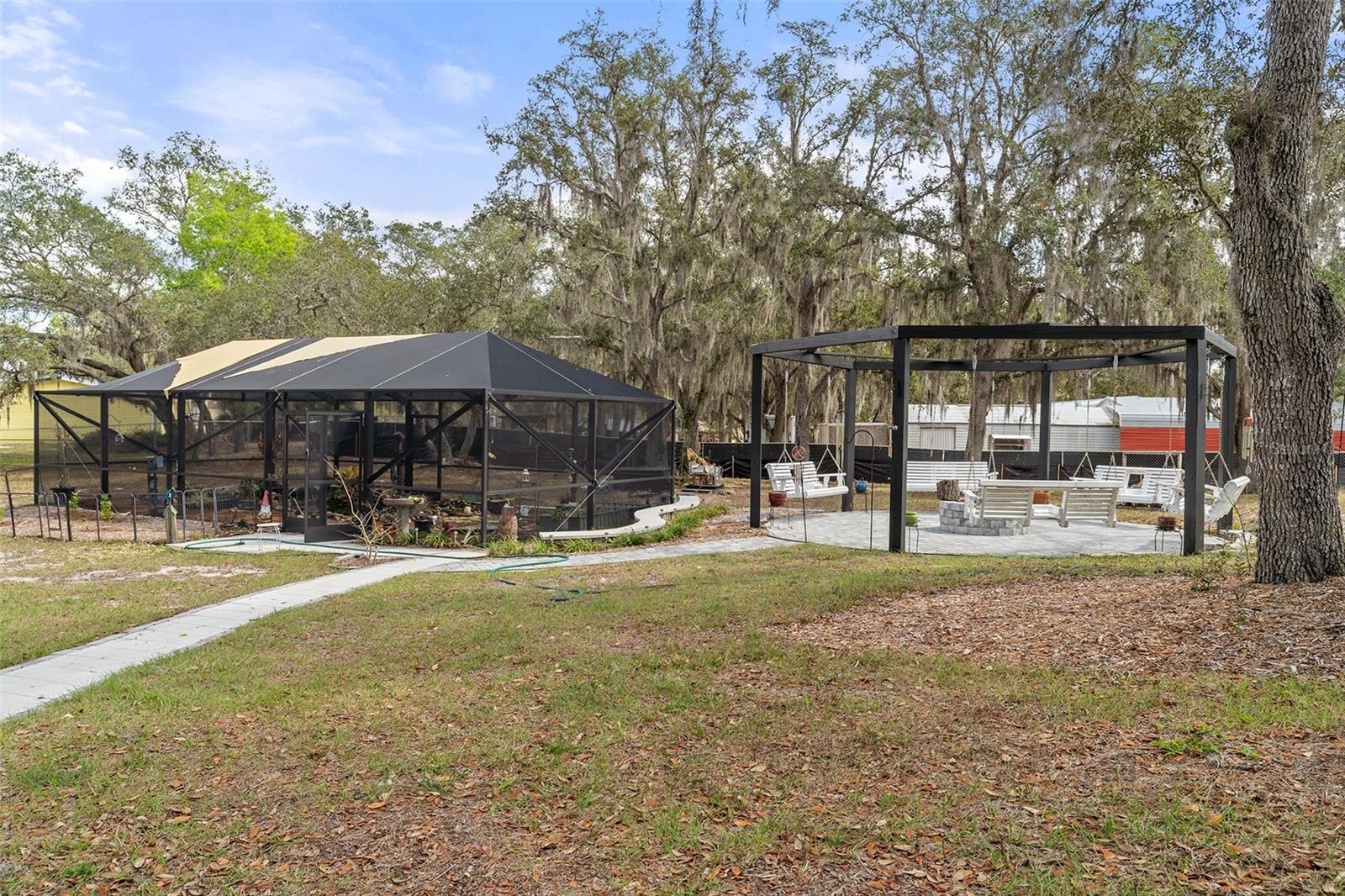 DEER RUN ESTATES - Residential