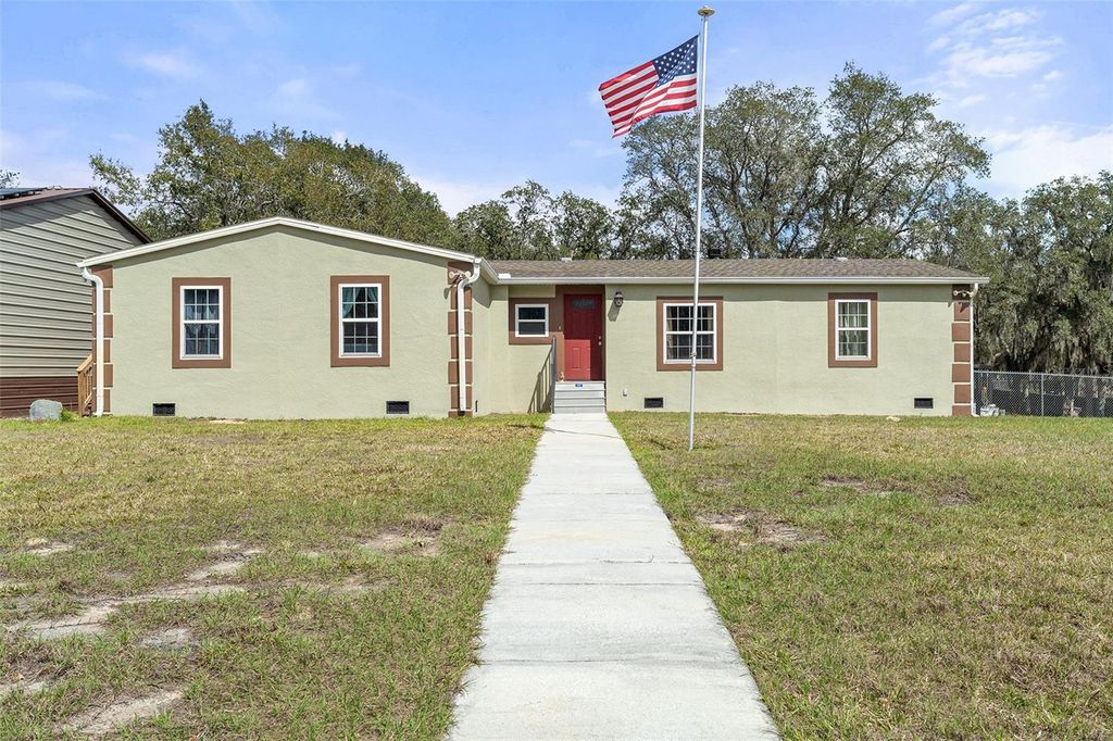 Photo of 304 Buck Trail, Davenport, FL 33837 (MLS # S5143692)