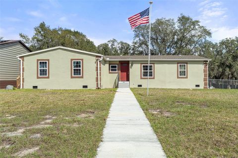 304 BUCK TRAIL DAVENPORT FL 33837