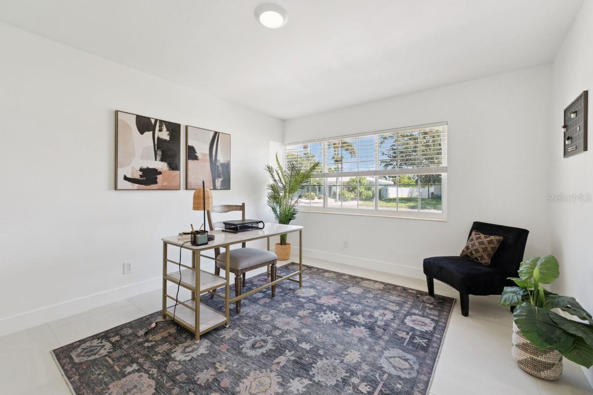 TROPICAL SHORES - Residential