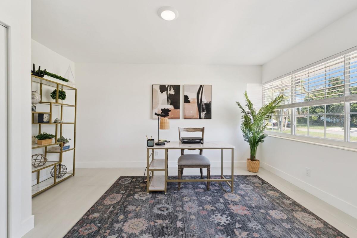 TROPICAL SHORES - Residential